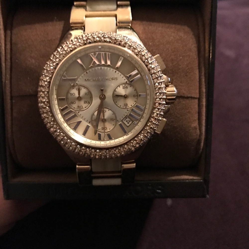 Mk watch - Picture 4 of 4